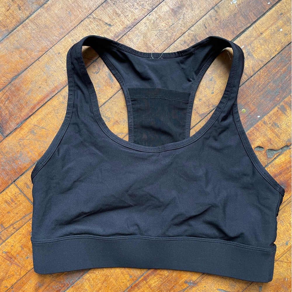 Fabletics activewear sports bra with pocket size medium